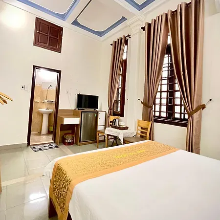 Eva Hotel Hue Exterior photo
